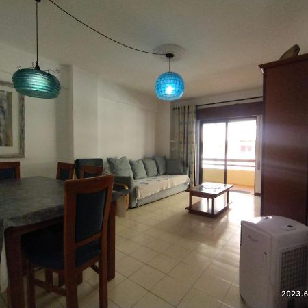 Cozy Apartment In Quarteira Buitenkant foto