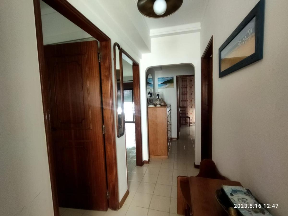 Cozy Apartment In Quarteira Buitenkant foto